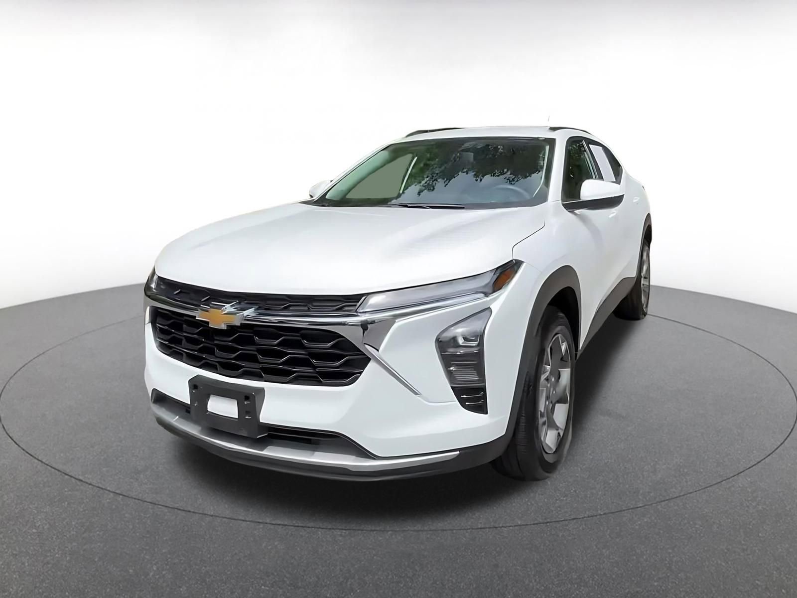 Used 2025 Chevrolet Trax LT FWD image 7