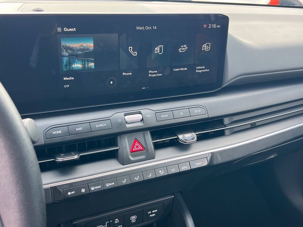 Certified 2025 Kia K4 FWD image 17