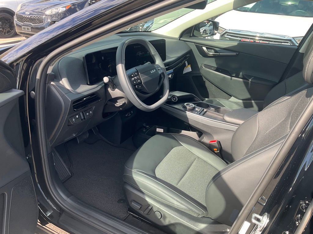 New 2025 Kia EV6 Light image 12