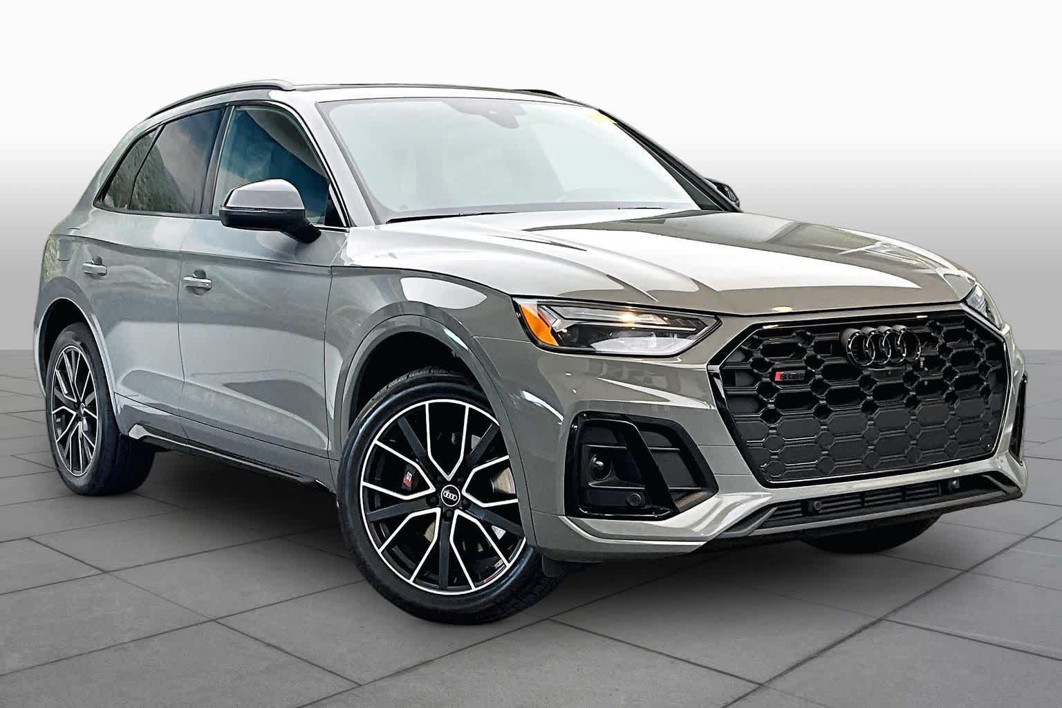 Used 2022 Audi SQ5 Premium Plus w/ Premium Plus Package AWD/4WD image 3