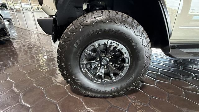 New 2025 Ford Bronco Raptor image 10