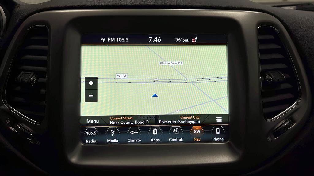 Used 2018 Jeep Compass Latitude w/ Popular Equipment Group AWD/4WD image 14