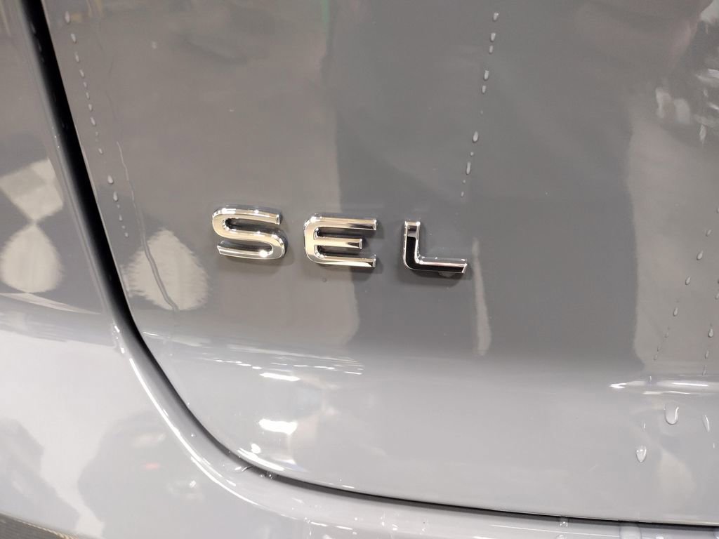 New 2026 Volkswagen Atlas Cross Sport SEL Premium R-Line image 17