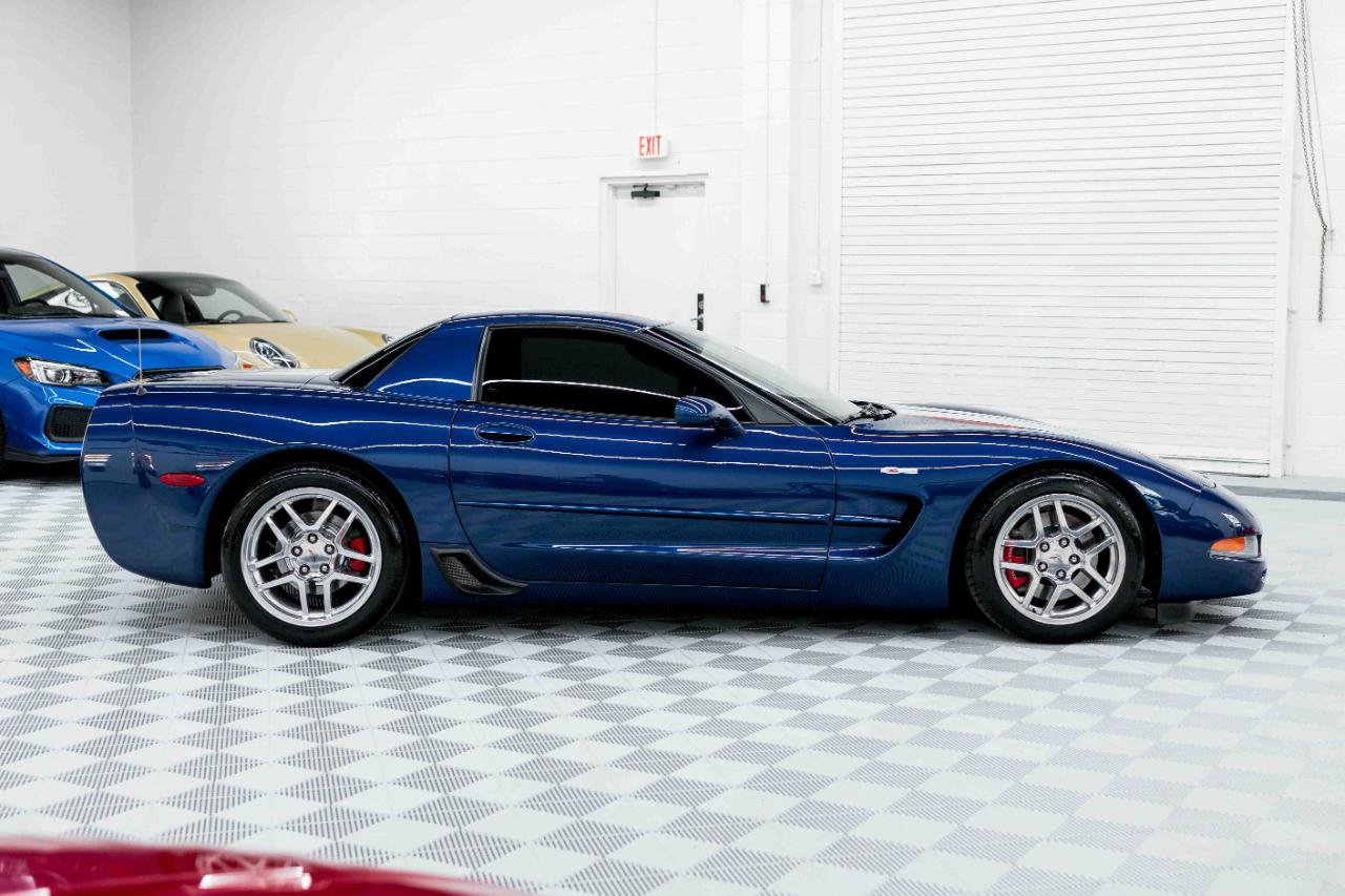 Used 2004 Chevrolet Corvette Z06 w/ Z06 Preferred Equipment Group image 6