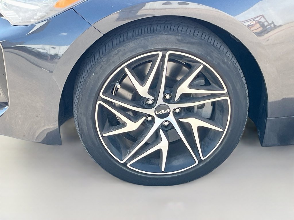 Used 2023 Kia Stinger GT-Line w/ Sun & Sound Package RWD image 32
