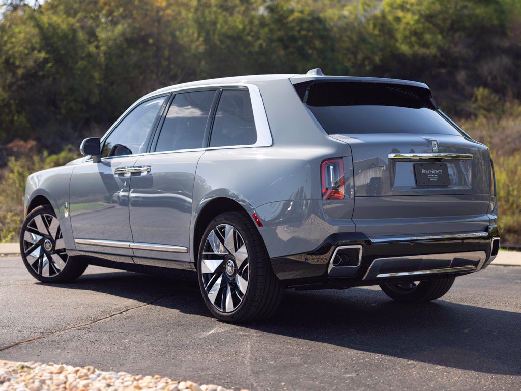 New 2027 Rolls-Royce Cullinan AWD/4WD image 6