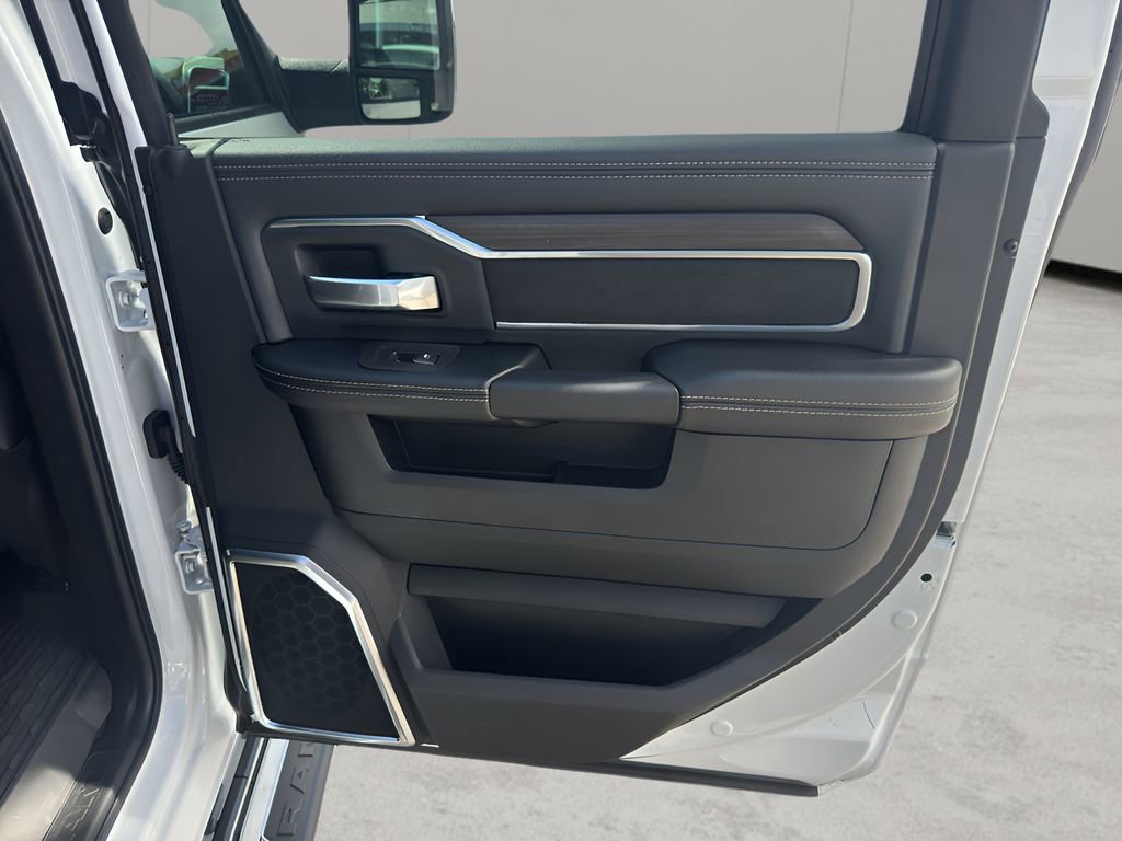 New 2026 RAM 3500 Laramie AWD/4WD image 11