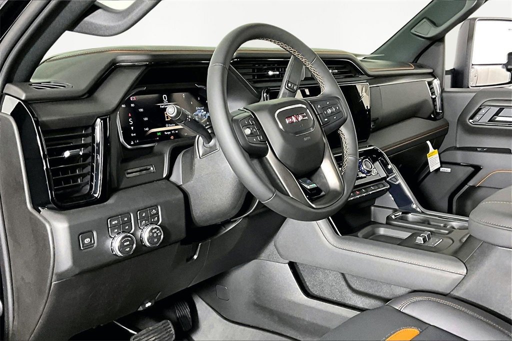 New 2026 GMC Sierra 2500 AT4 image 8