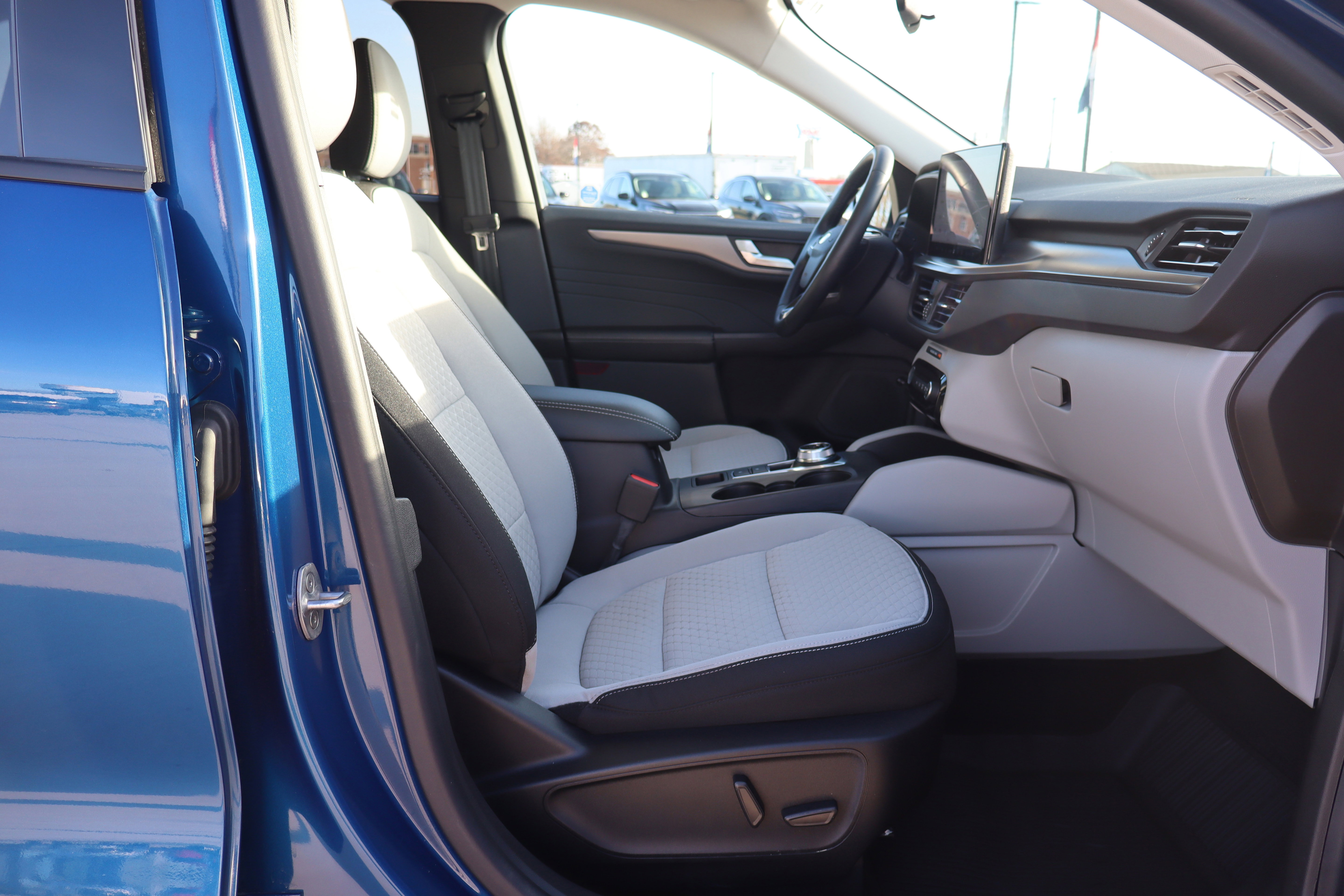 Used 2023 Ford Escape Active w/ Tech Pack #2 image 13