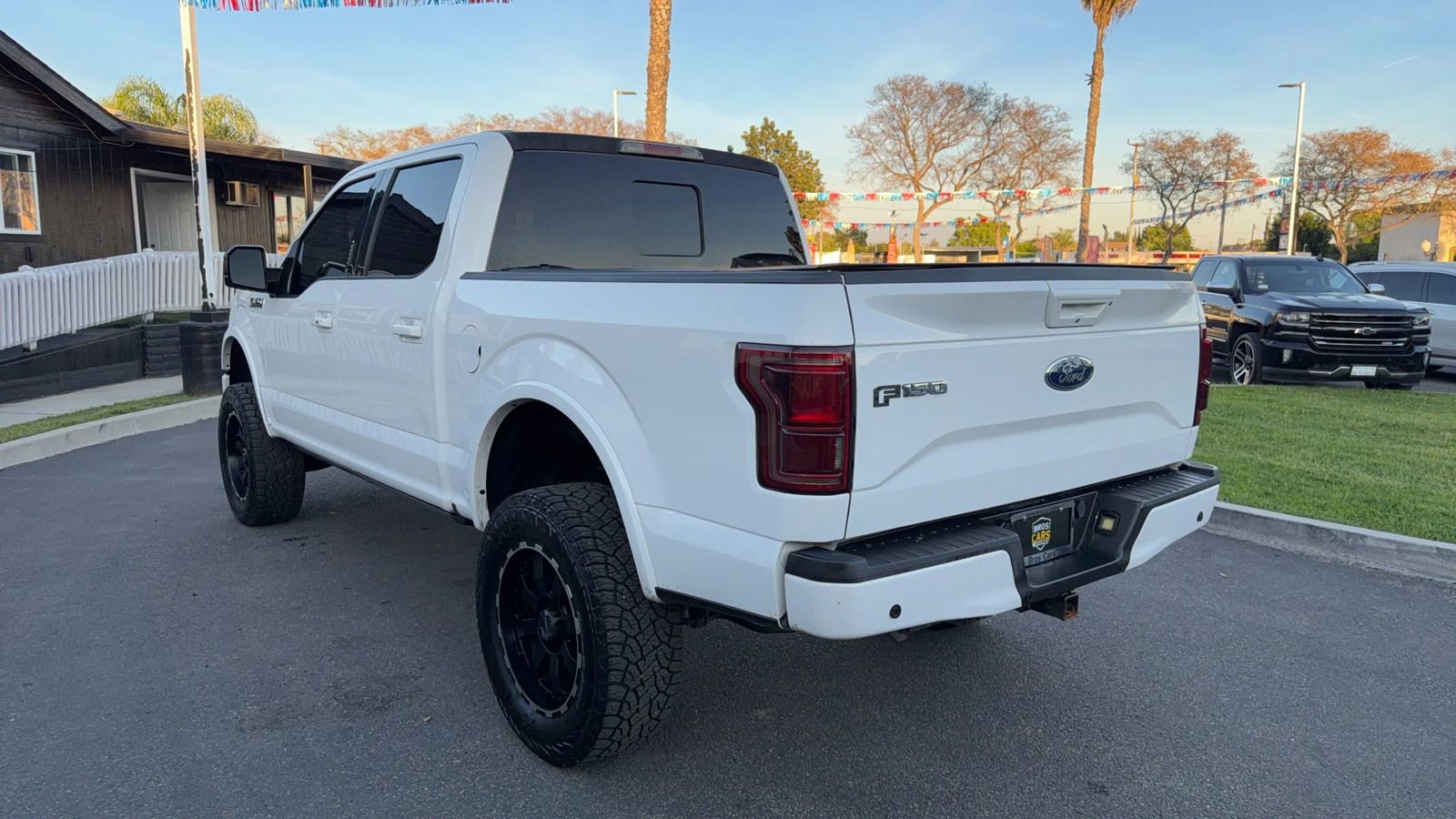Used 2015 Ford F150 Lariat w/ Equipment Group 502A Luxury AWD/4WD image 6