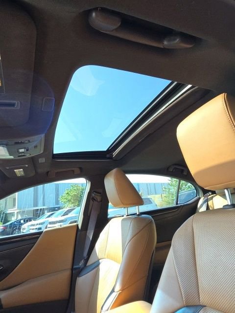 Used 2019 Lexus ES 350 w/ Premium Package FWD image 19