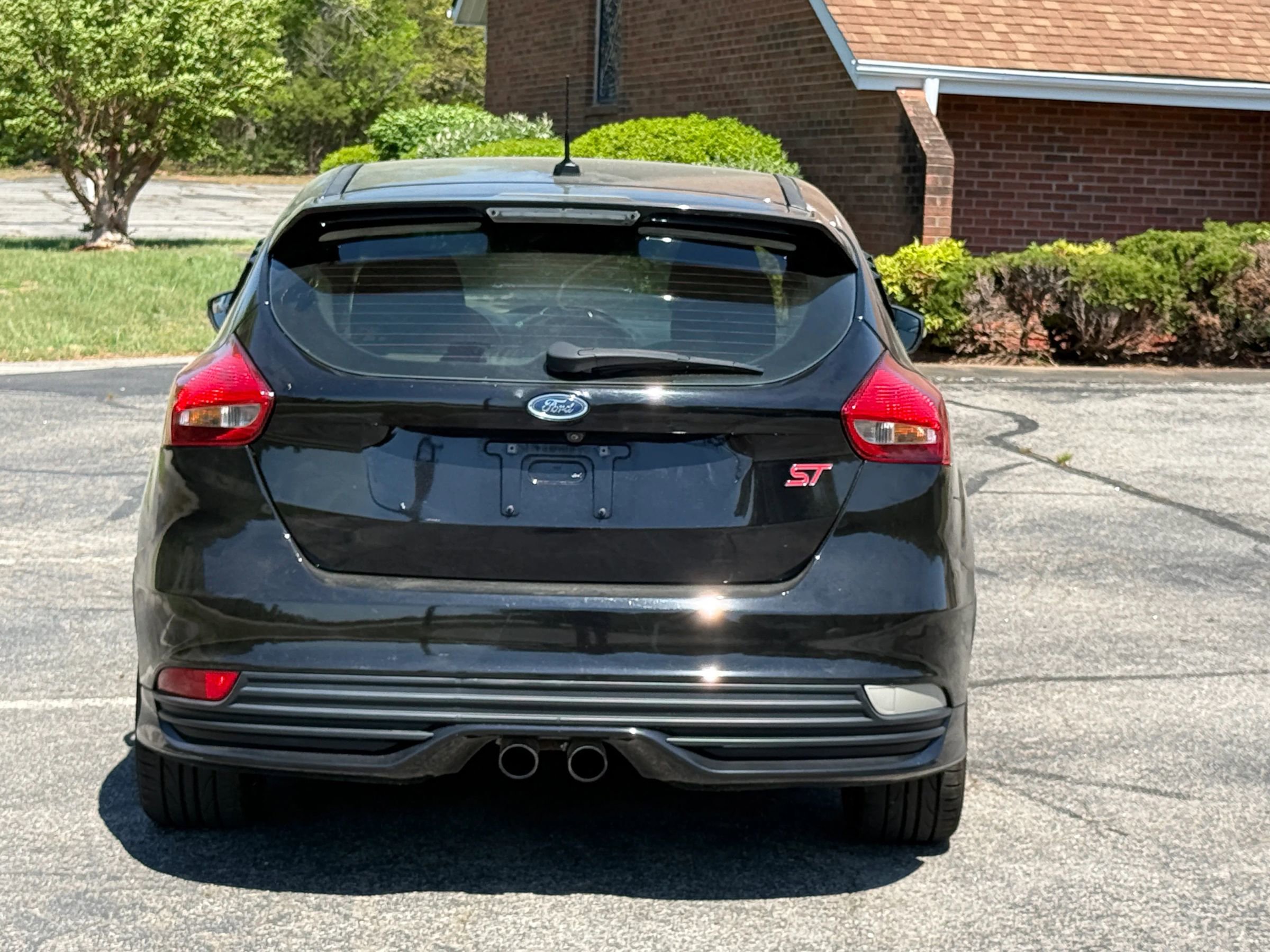 Used 2016 Ford Focus ST image 4