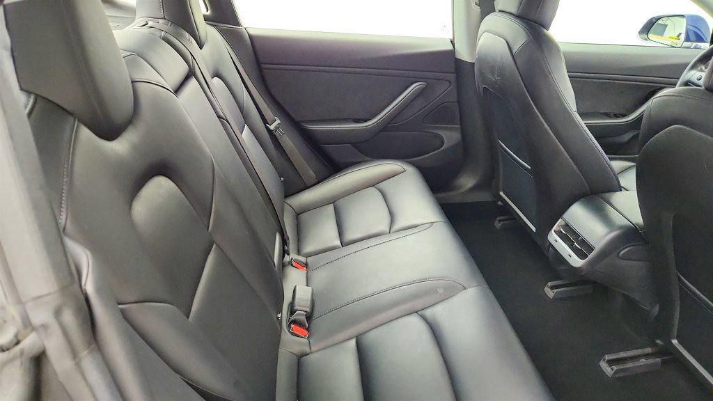 Used 2018 Tesla Model 3 Long Range RWD image 27