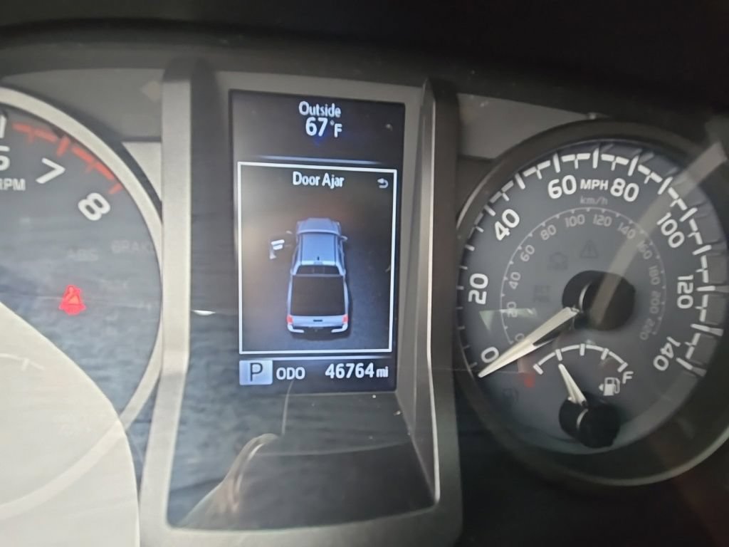 Used 2021 Toyota Tacoma TRD Sport AWD/4WD image 17