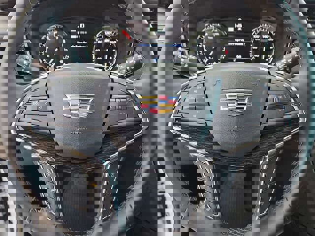 New 2025 Cadillac XT5 Premium Luxury image 17