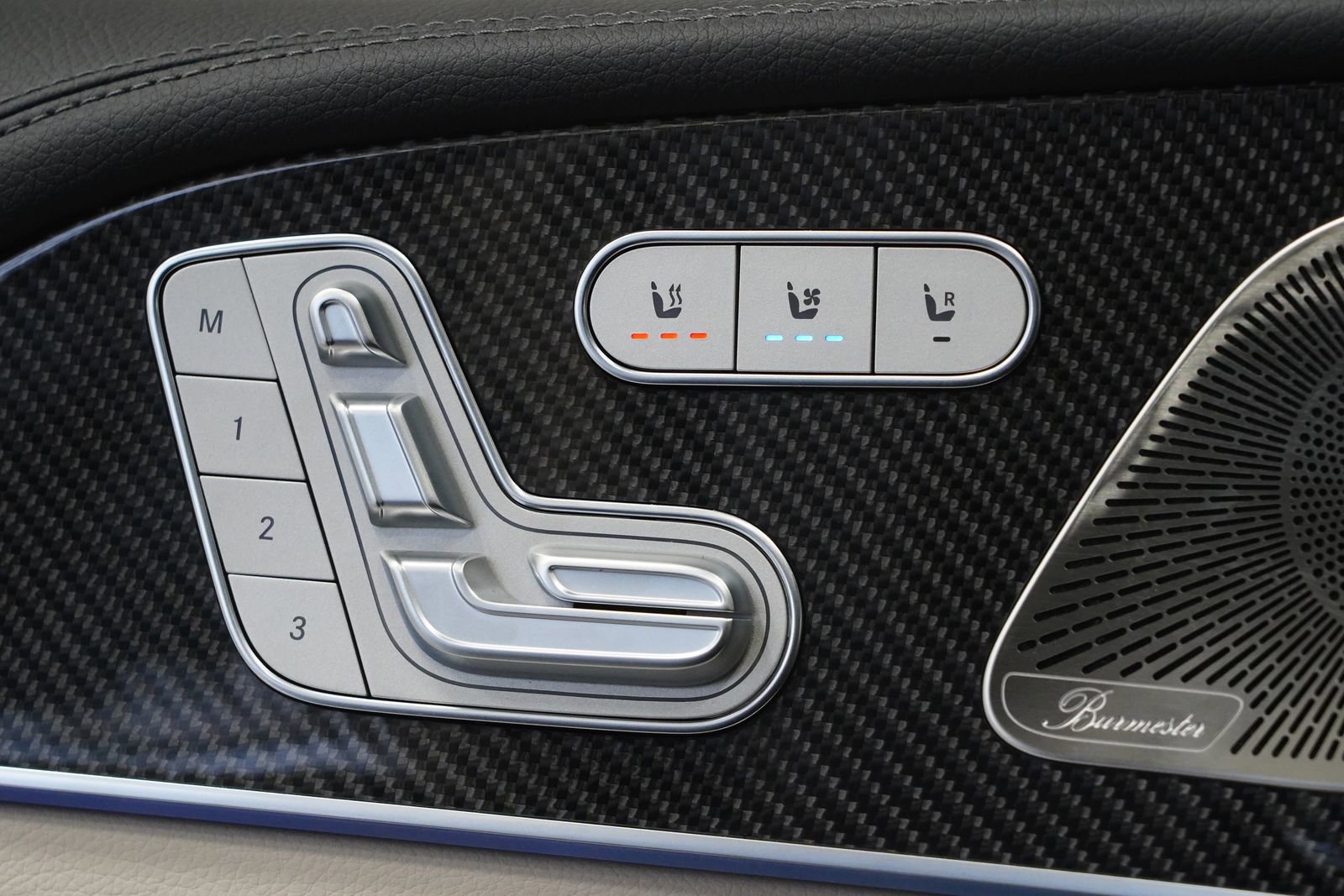 New 2026 Mercedes-Benz GLE 53 AMG 4MATIC Coupe image 32