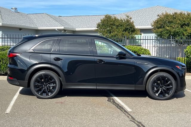 New 2026 MAZDA CX-90 Plug-In Hybrid w/Premium Sport AWD/4WD image 3