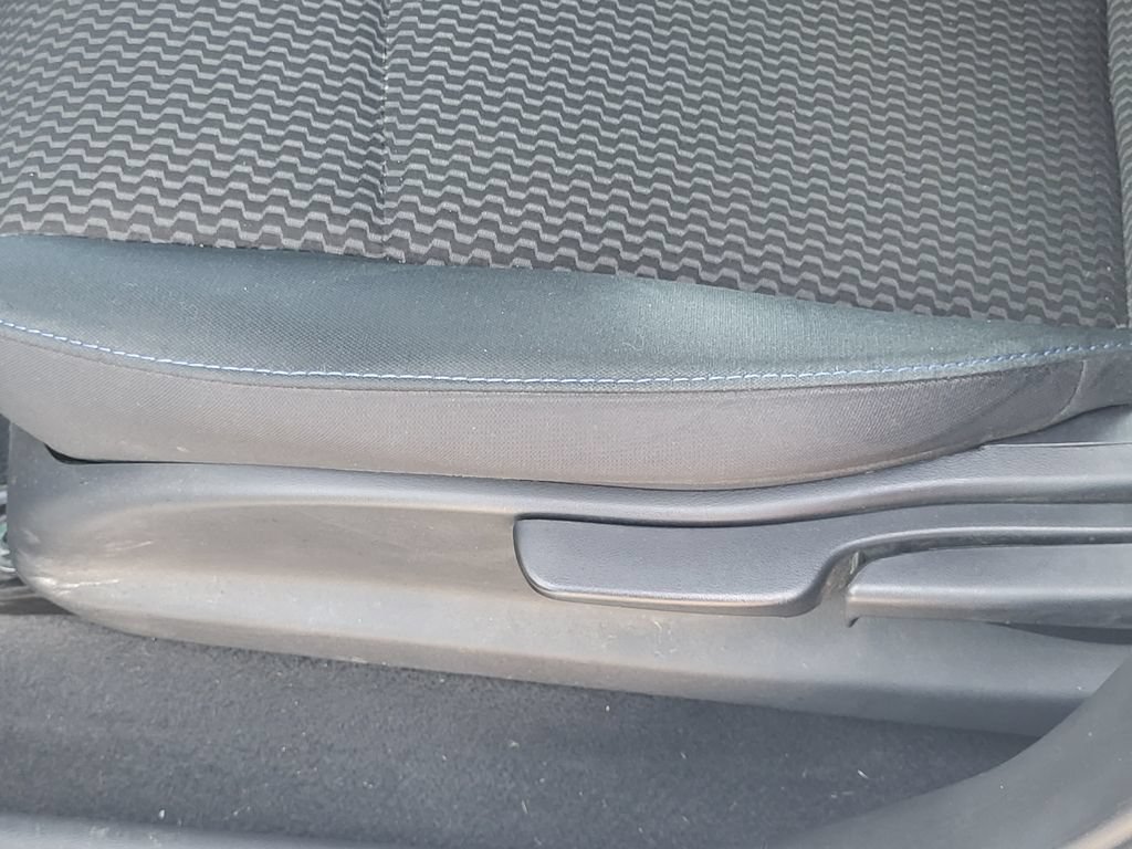 Used 2013 Nissan Leaf S FWD image 15