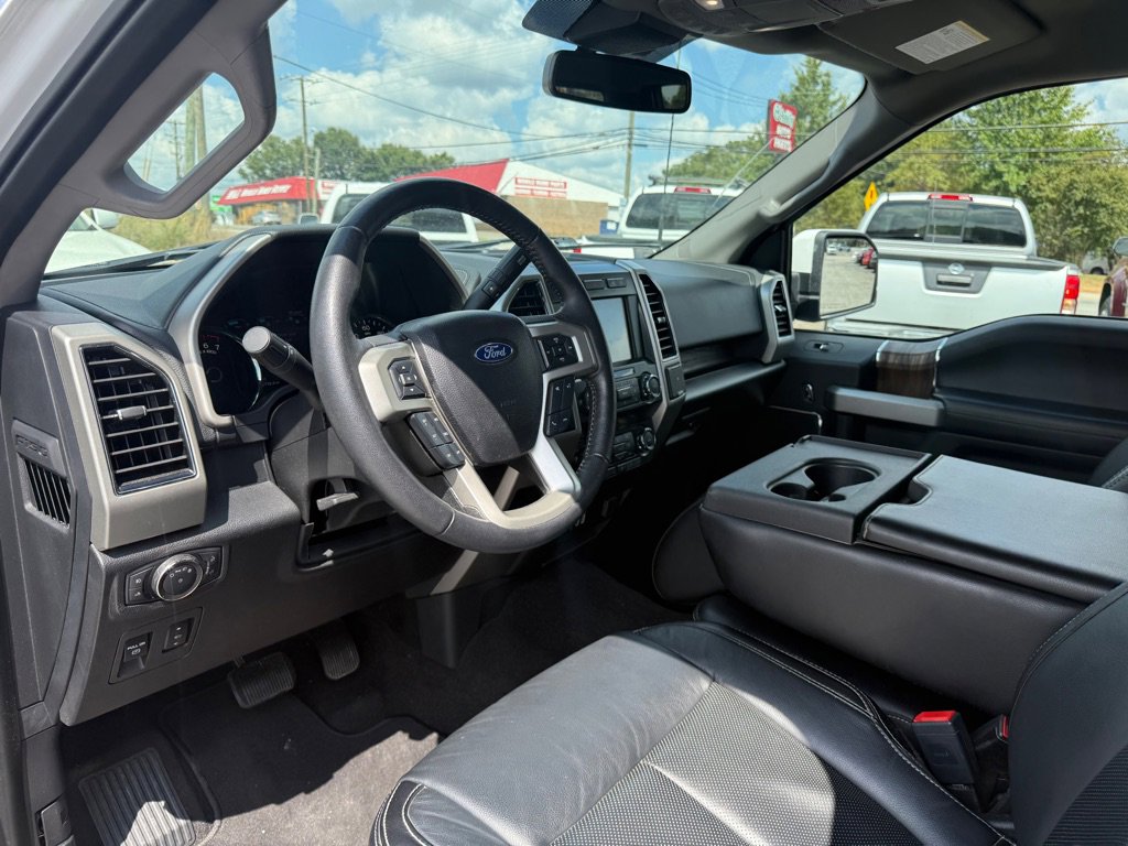 Used 2020 Ford F150 Lariat image 10