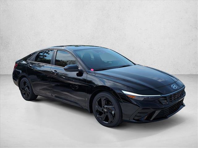 New 2026 Hyundai Elantra SEL Sport FWD image 3