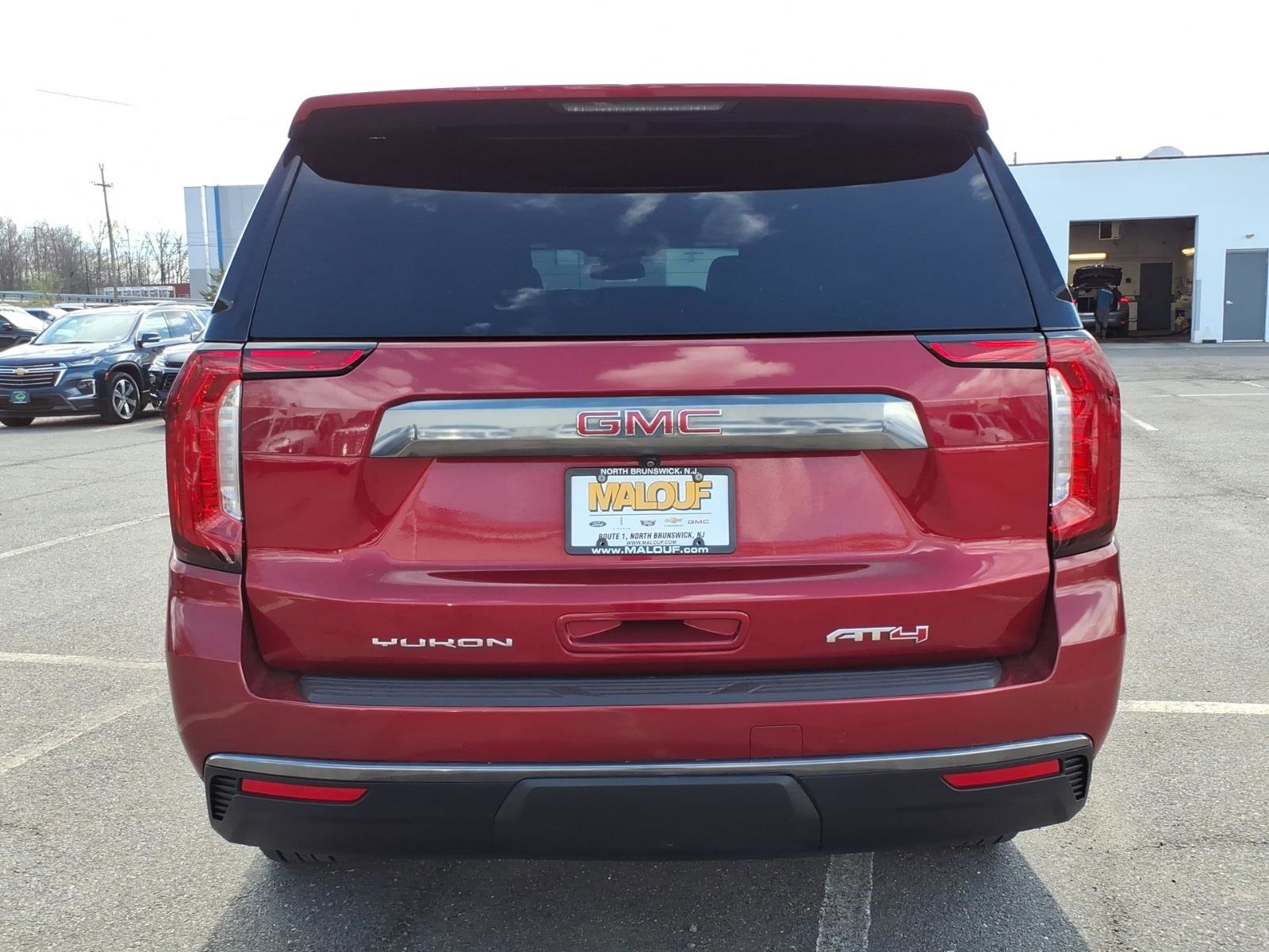 Used 2023 GMC Yukon XL AT4 w/ AT4 Premium Package image 6