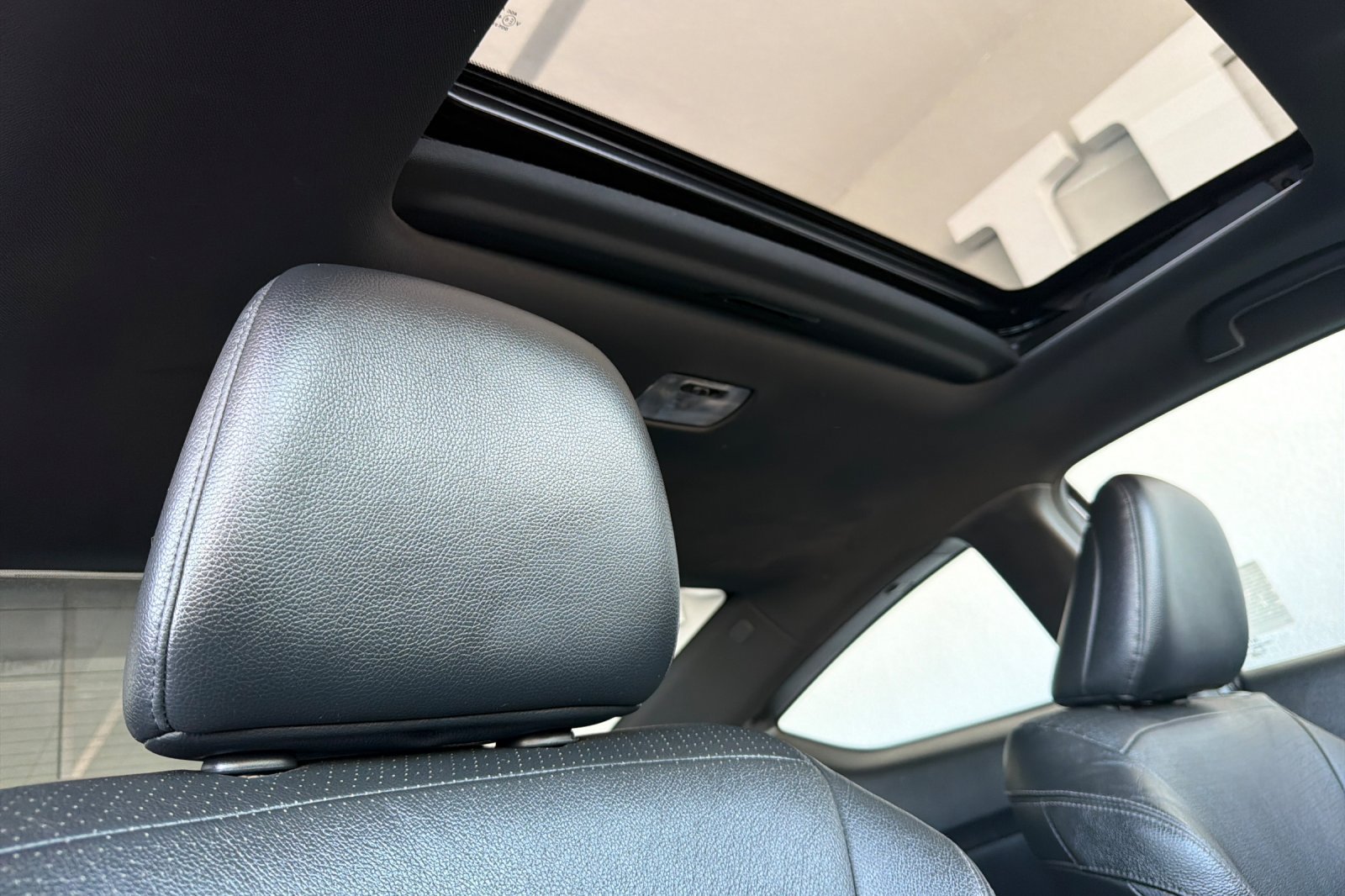 Used 2016 Honda Accord EX-L image 17