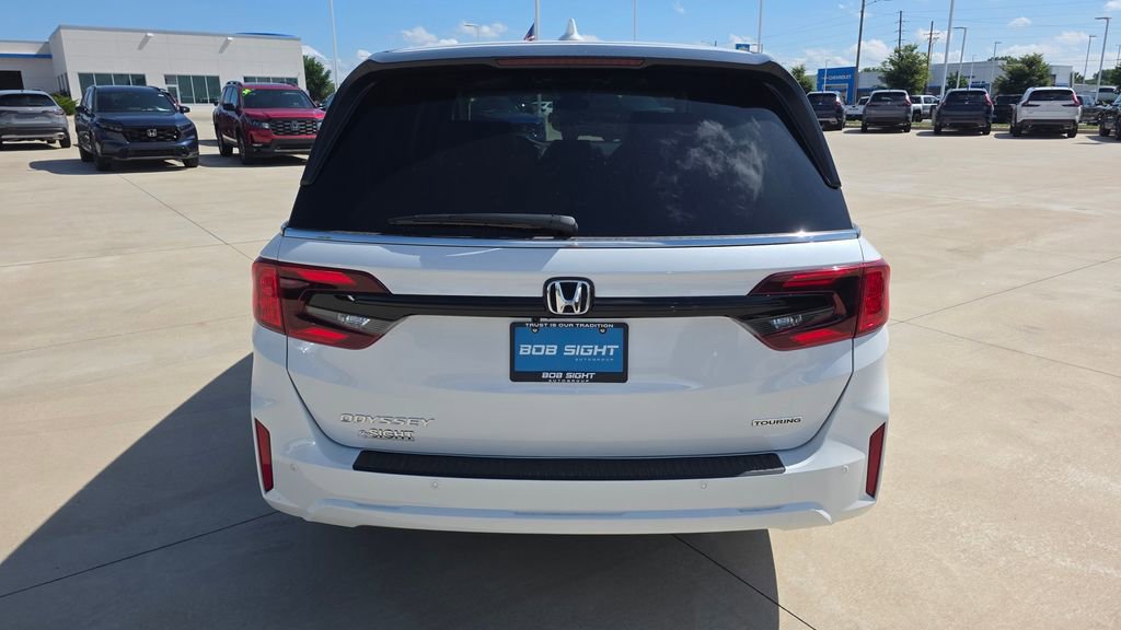 New 2026 Honda Odyssey Touring image 4