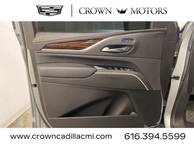 Certified 2024 Cadillac Escalade Premium Luxury AWD/4WD image 18