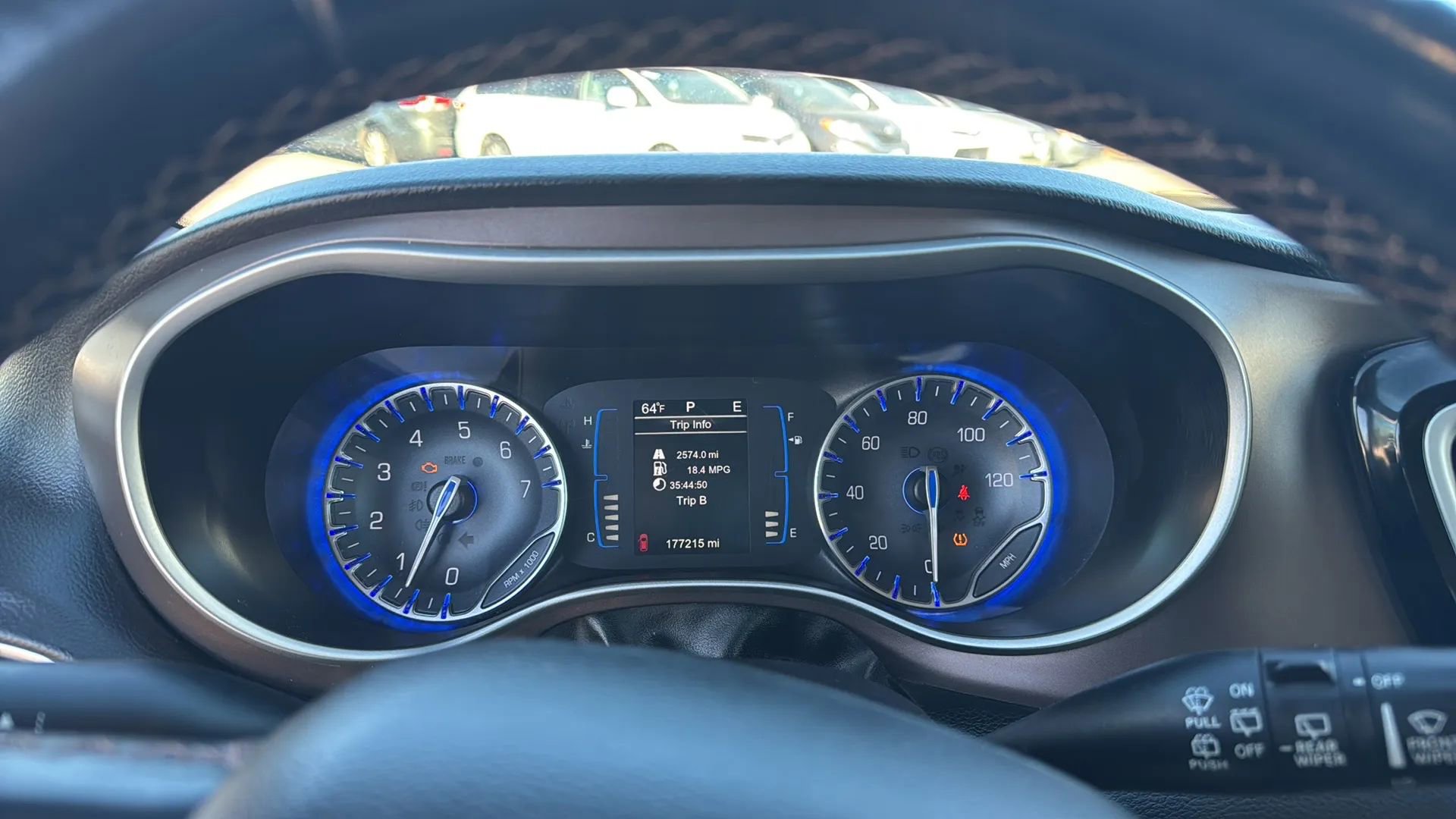 Used 2017 Chrysler Pacifica Touring-L image 3