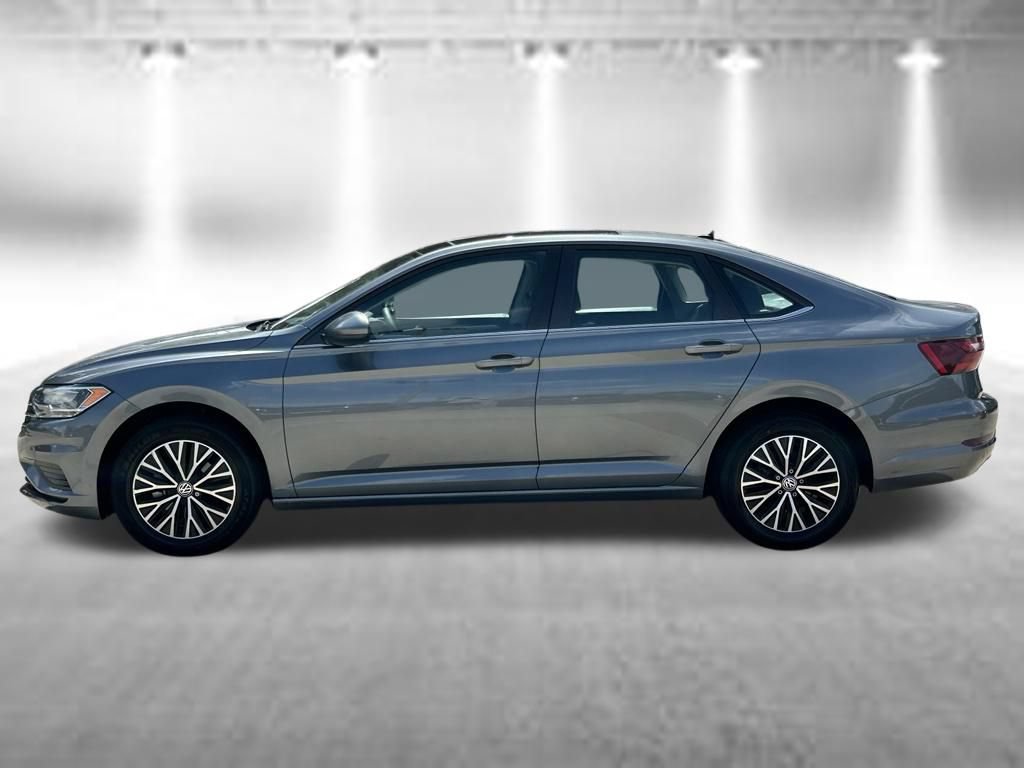 Certified 2021 Volkswagen Jetta SE w/ SE Cold Weather Package FWD image 2