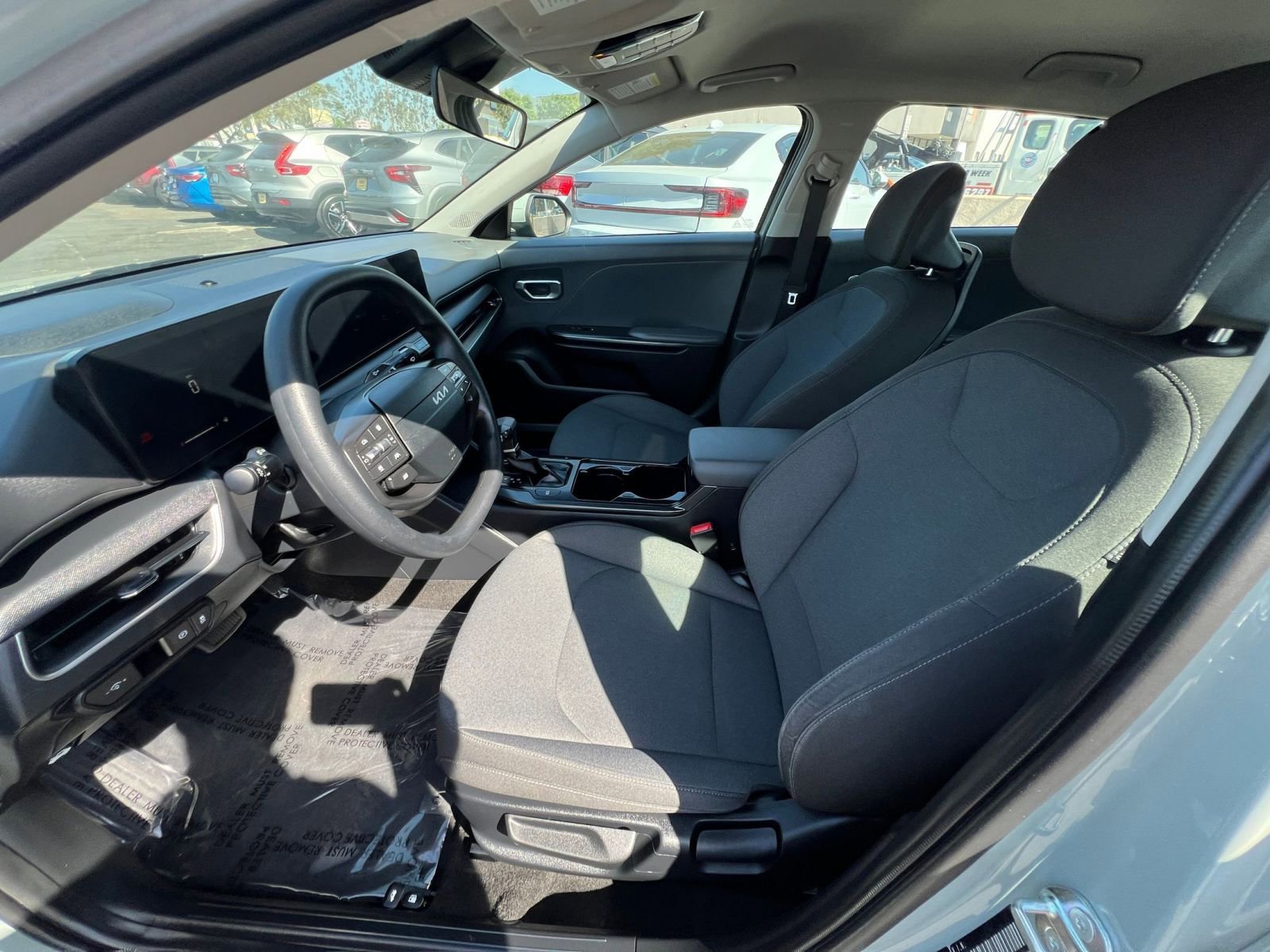 Used 2025 Kia K4 FWD image 30