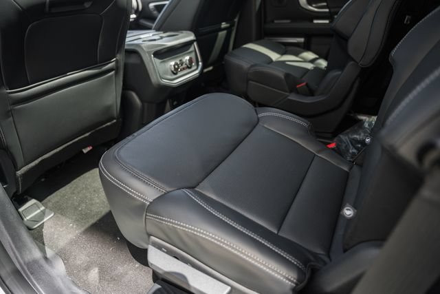 New 2026 Ford Expedition Platinum w/ Stealth Performance Package AWD/4WD image 44