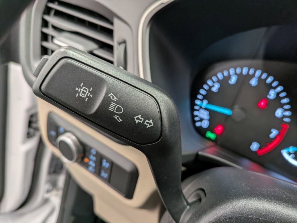 Used 2021 Ford Escape SE w/ Convenience Package FWD image 19