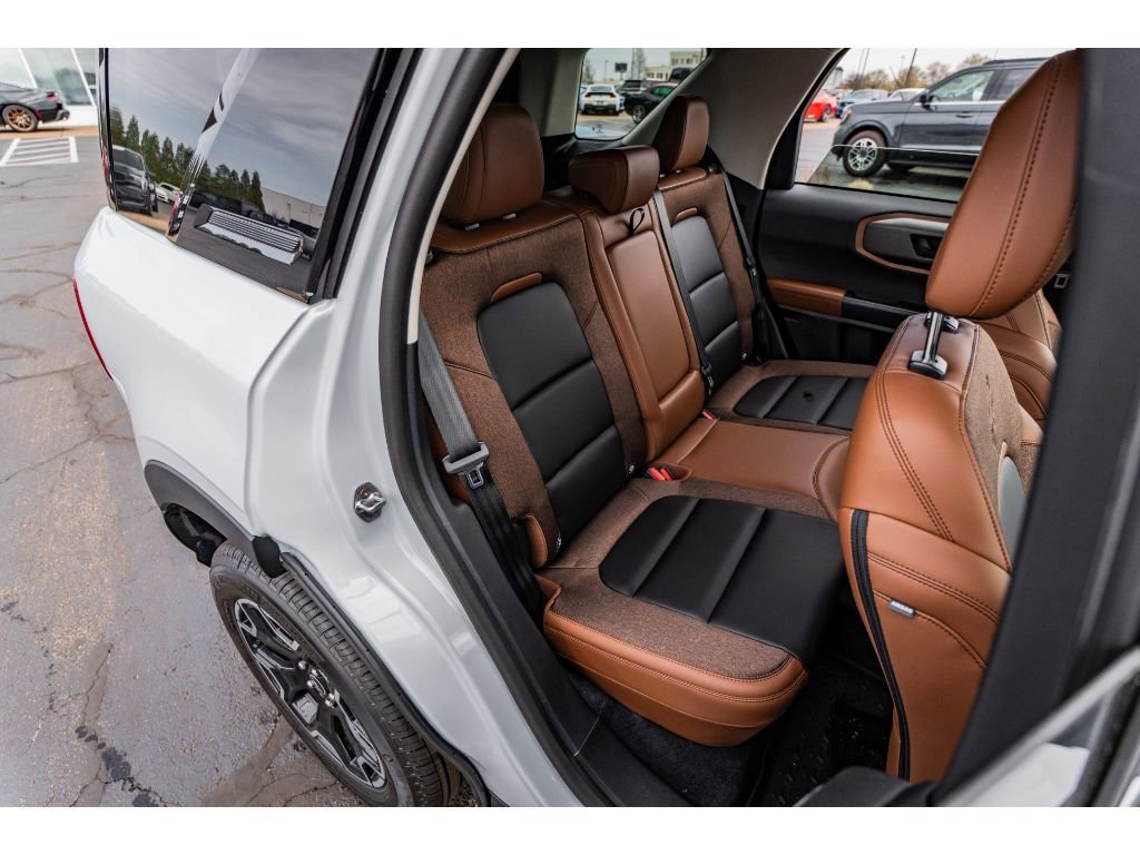 New 2026 Ford Bronco Sport Outer Banks w/ Outer Banks Tech Package+ AWD/4WD image 25