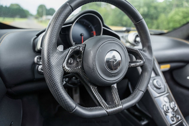 Used 2013 McLaren MP4-12C Spider RWD image 59