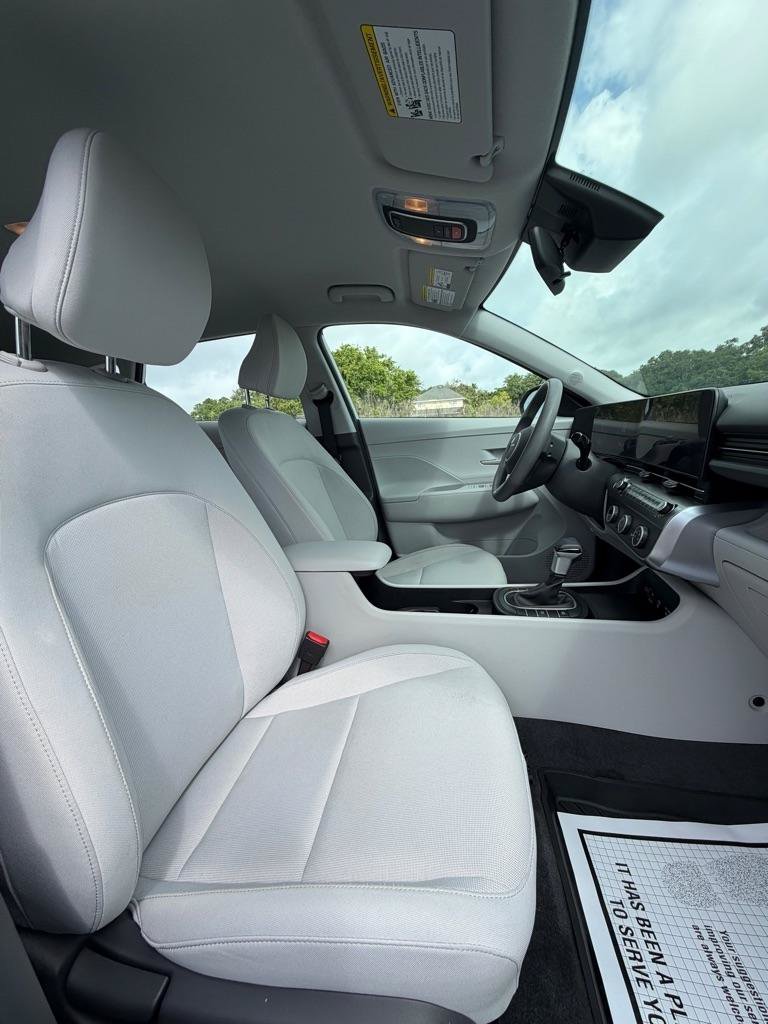 Used 2026 Hyundai Kona SE FWD image 14