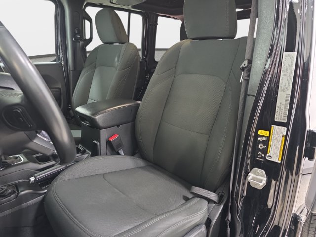 Used 2022 Jeep Wrangler Unlimited Sport AWD/4WD image 14