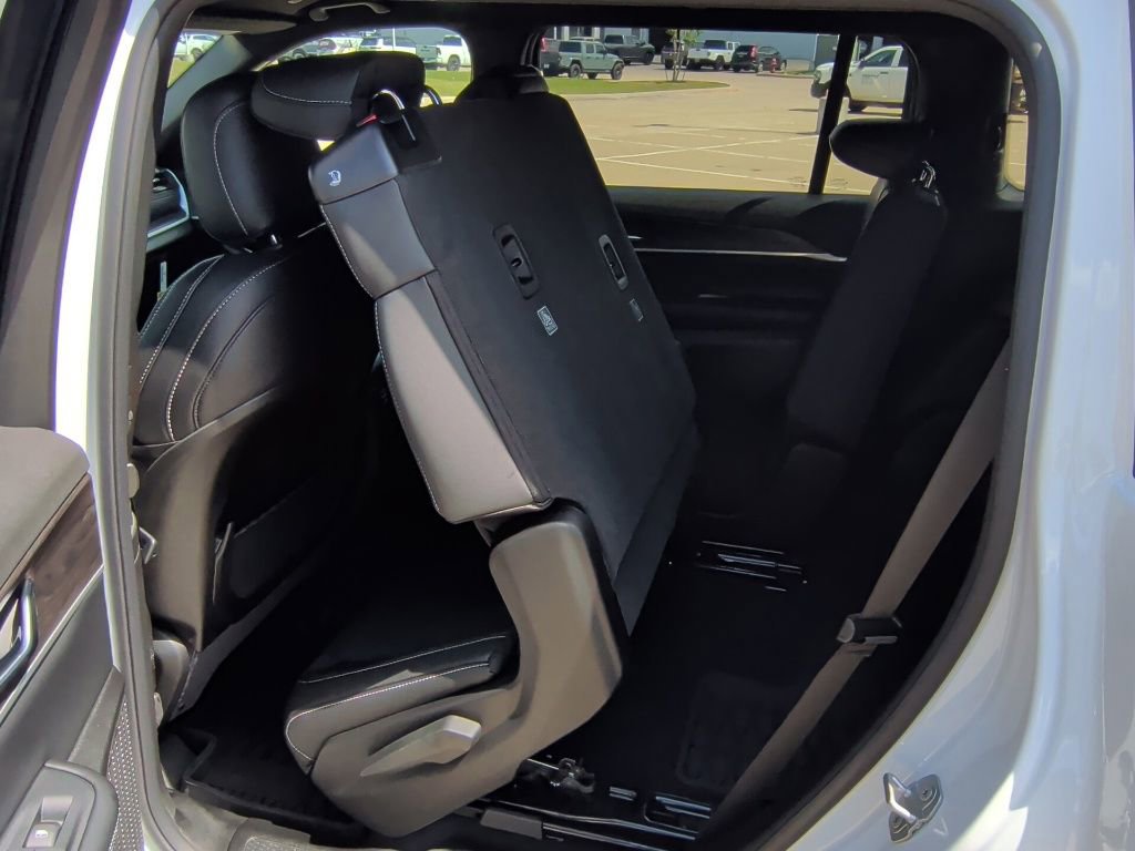 New 2026 Jeep Grand Cherokee L 2WD image 42