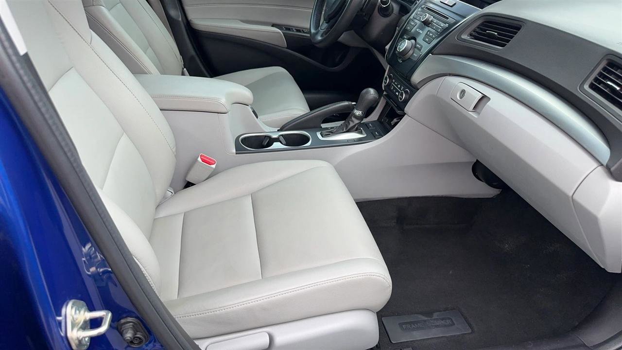 Used 2018 Acura ILX FWD image 16