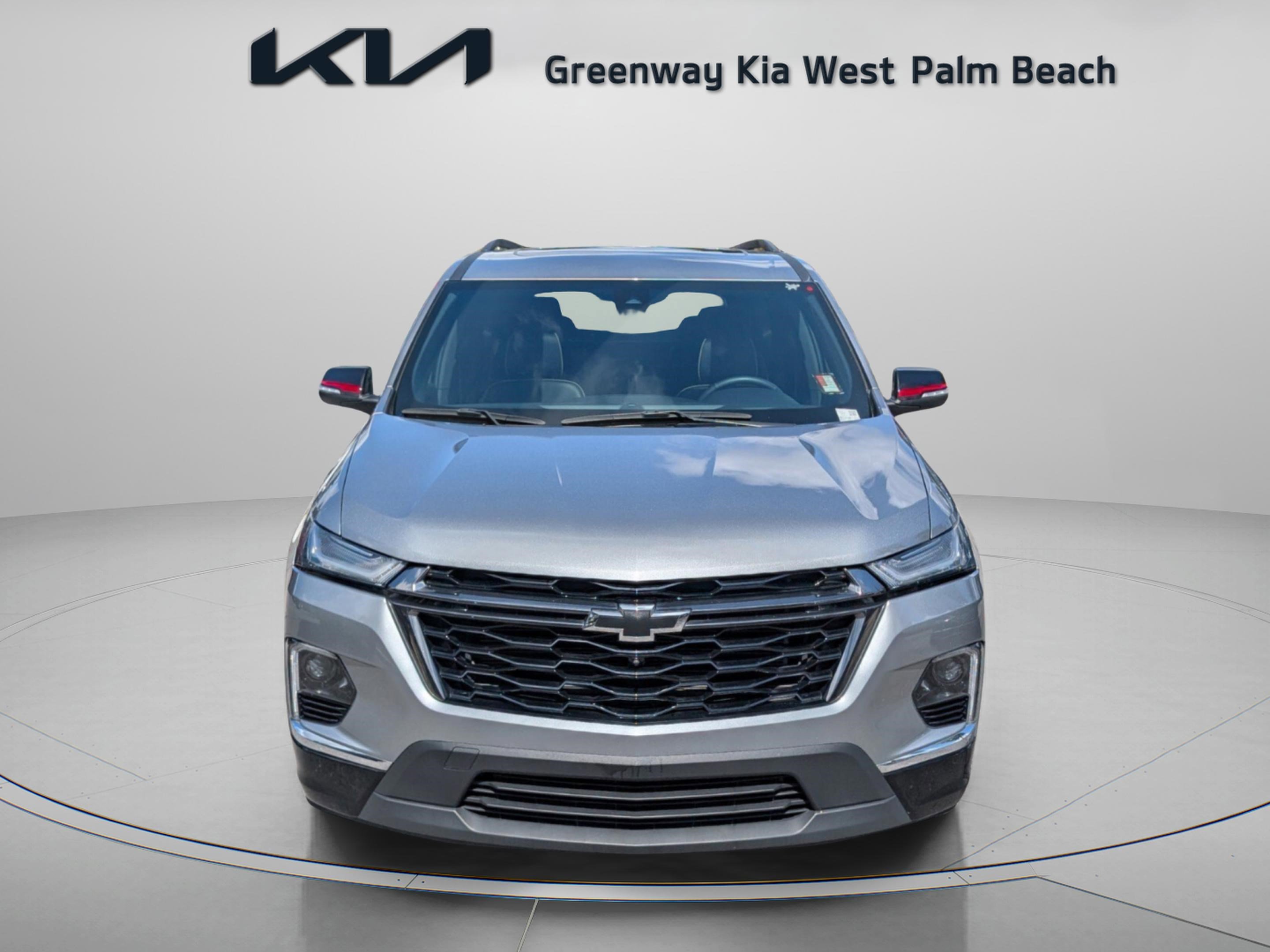 Used 2024 Chevrolet Traverse Premier w/ Redline Edition image 2