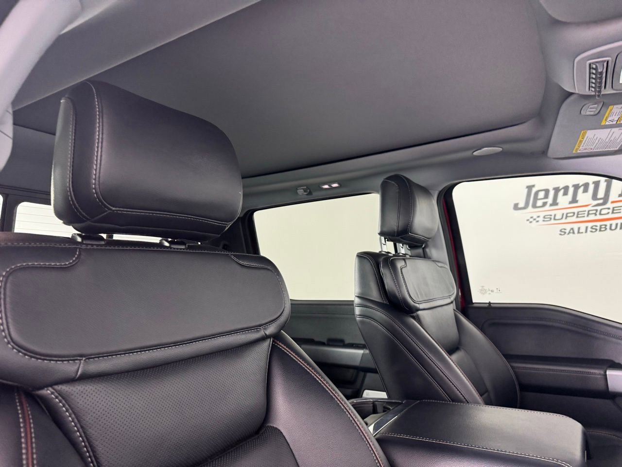 Used 2024 Ford F250 Lariat w/ Lariat Ultimate Package image 30