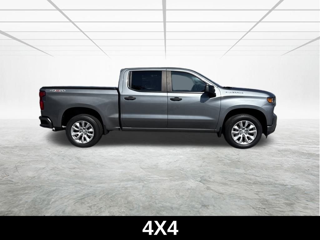 Used 2021 Chevrolet Silverado 1500 Custom w/ LPO, Dark Essentials Package image 3