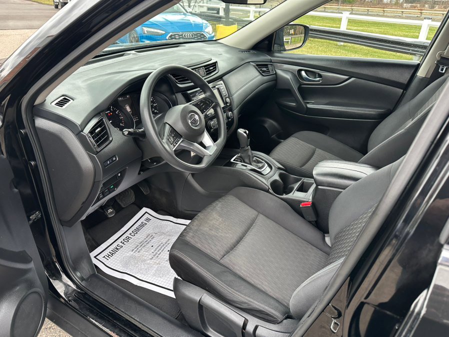 Used 2018 Nissan Rogue S image 11