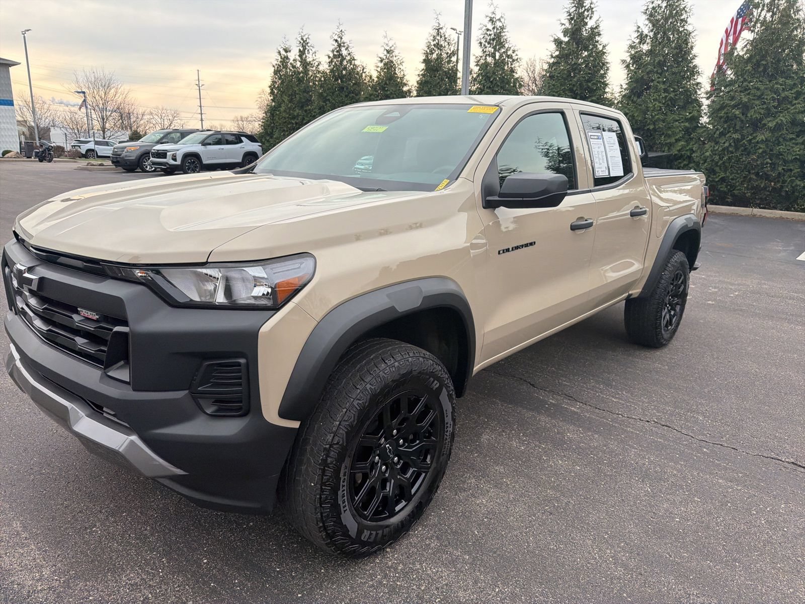 Used 2024 Chevrolet Colorado Trail Boss w/ Advanced Trailering Package AWD/4WD image 9