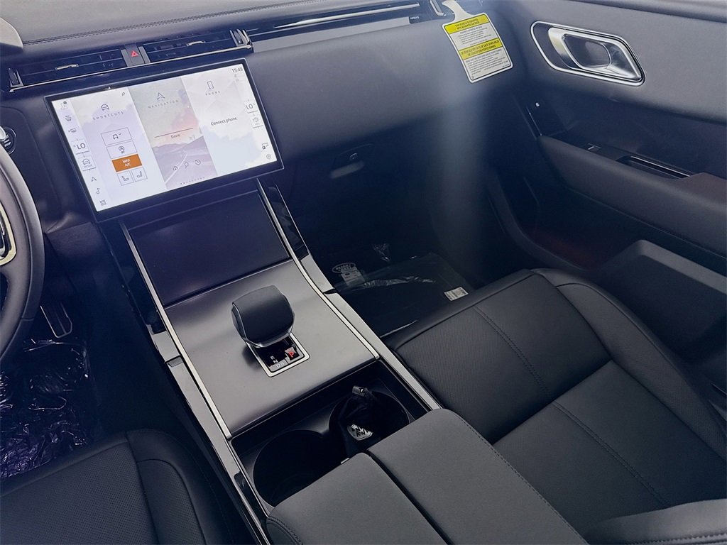 New 2026 Land Rover Range Rover Velar Dynamic SE image 23