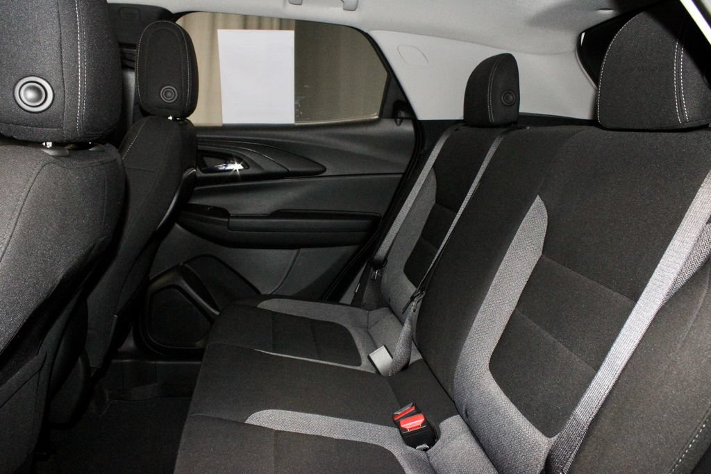 Used 2023 Chevrolet TrailBlazer LT FWD image 22