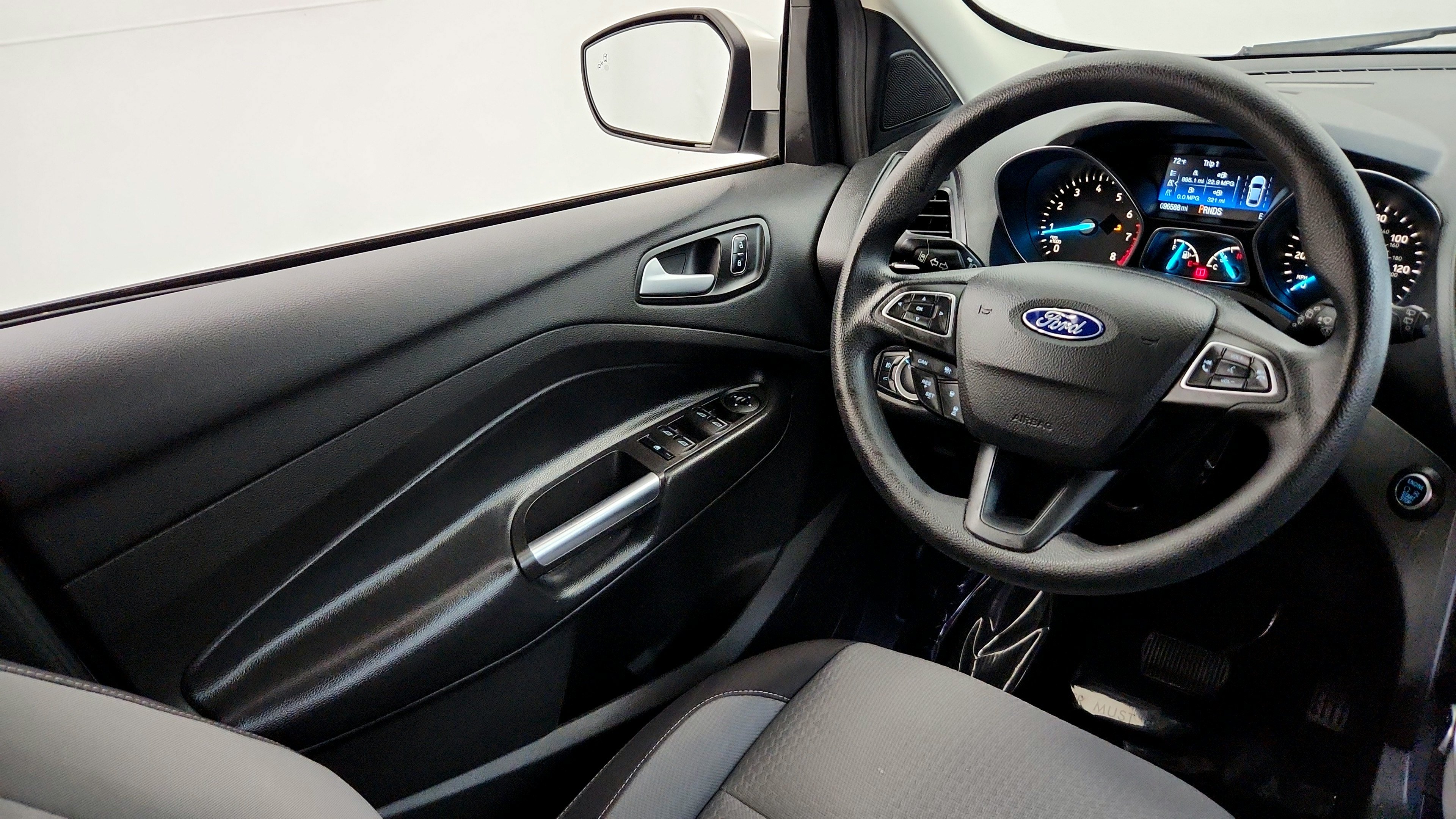 Used 2019 Ford Escape SE AWD/4WD image 25