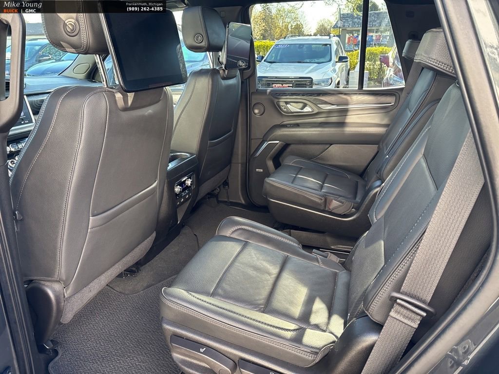 Used 2021 GMC Yukon Denali w/ Denali Ultimate Package AWD/4WD image 13