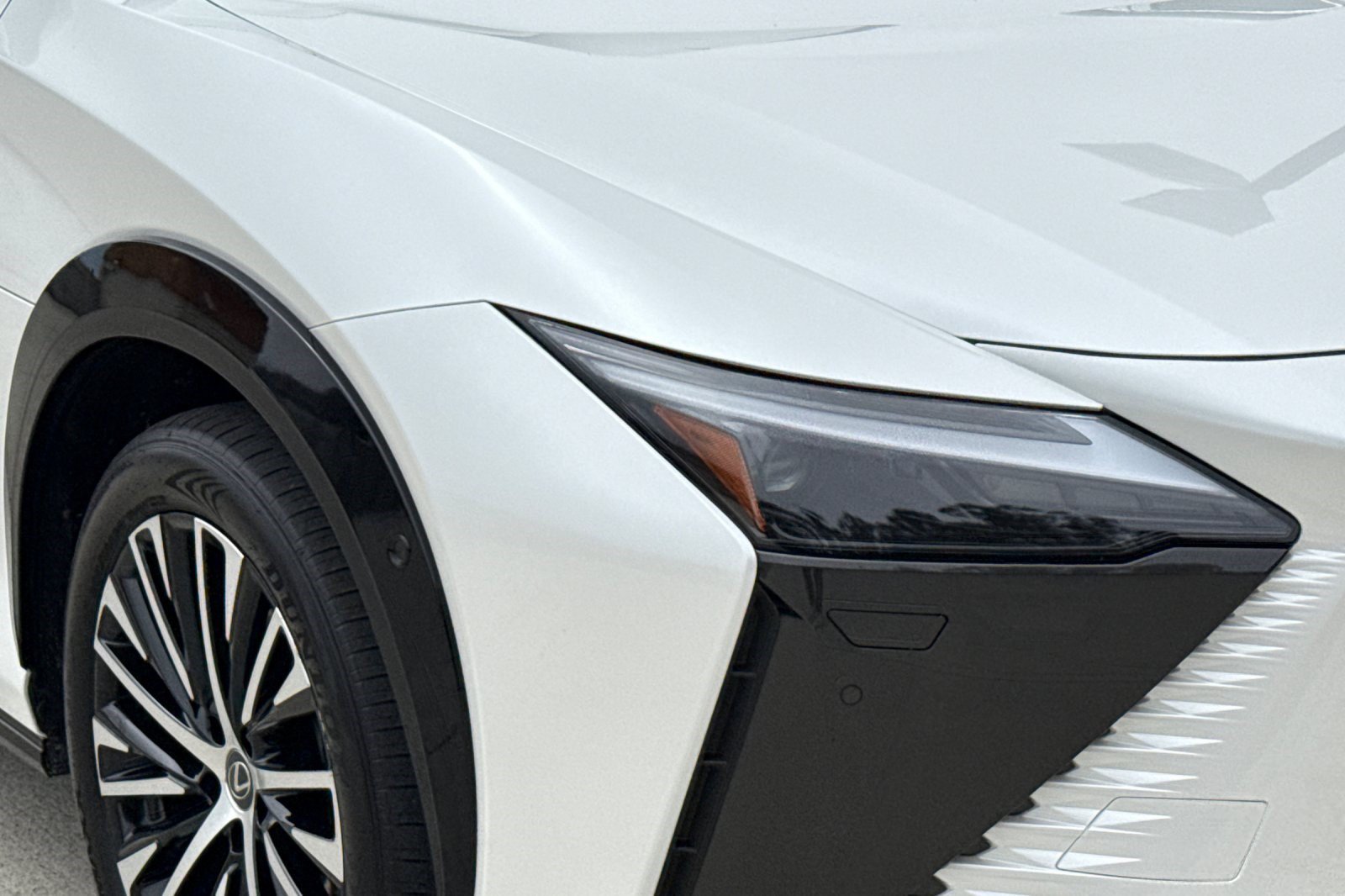 Certified 2023 Lexus RZ 450e Premium w/ Technology Package AWD/4WD image 12