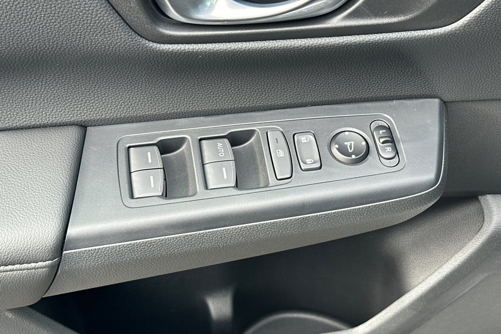 New 2027 Honda CR-V LX image 27